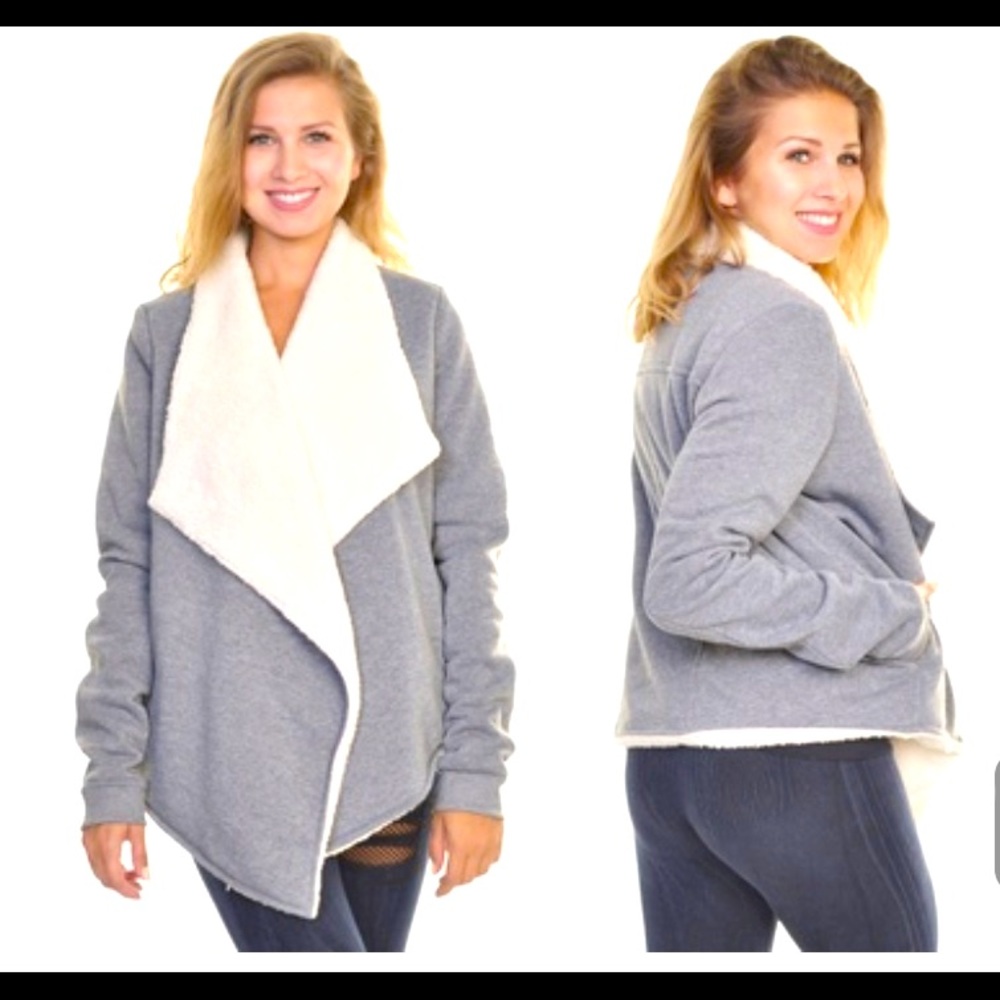 Dolce Cabo Sherpa Lined Sweatshirt Cardigan Wrap ~  Gray Grey ~ Size Medium